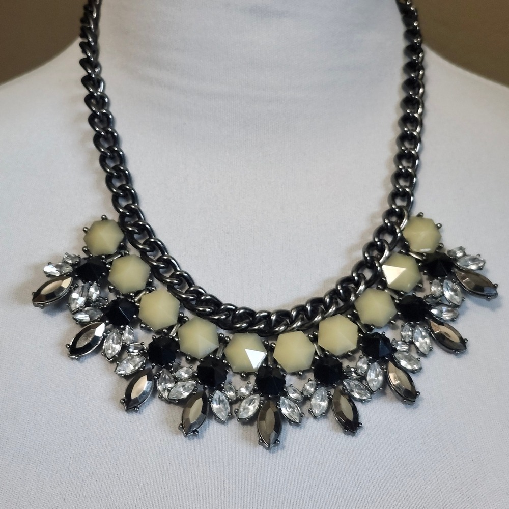 LOFT Statement Necklace Chain Black Cream Clear Rhinestone Jewel Fashion‎ - Picture 6 of 8
